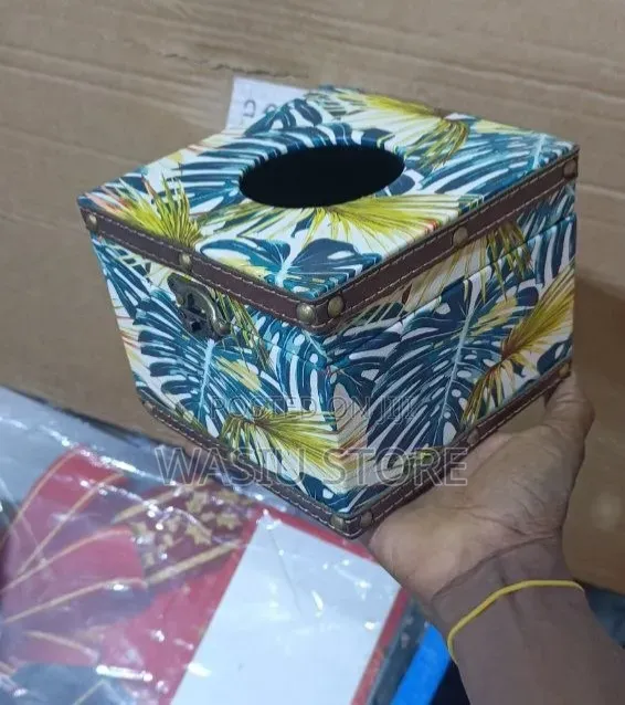 Retro Tropical Leaf Tissue Box