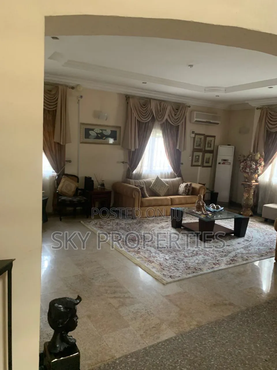 6 Bedroom Detached House for Rent
