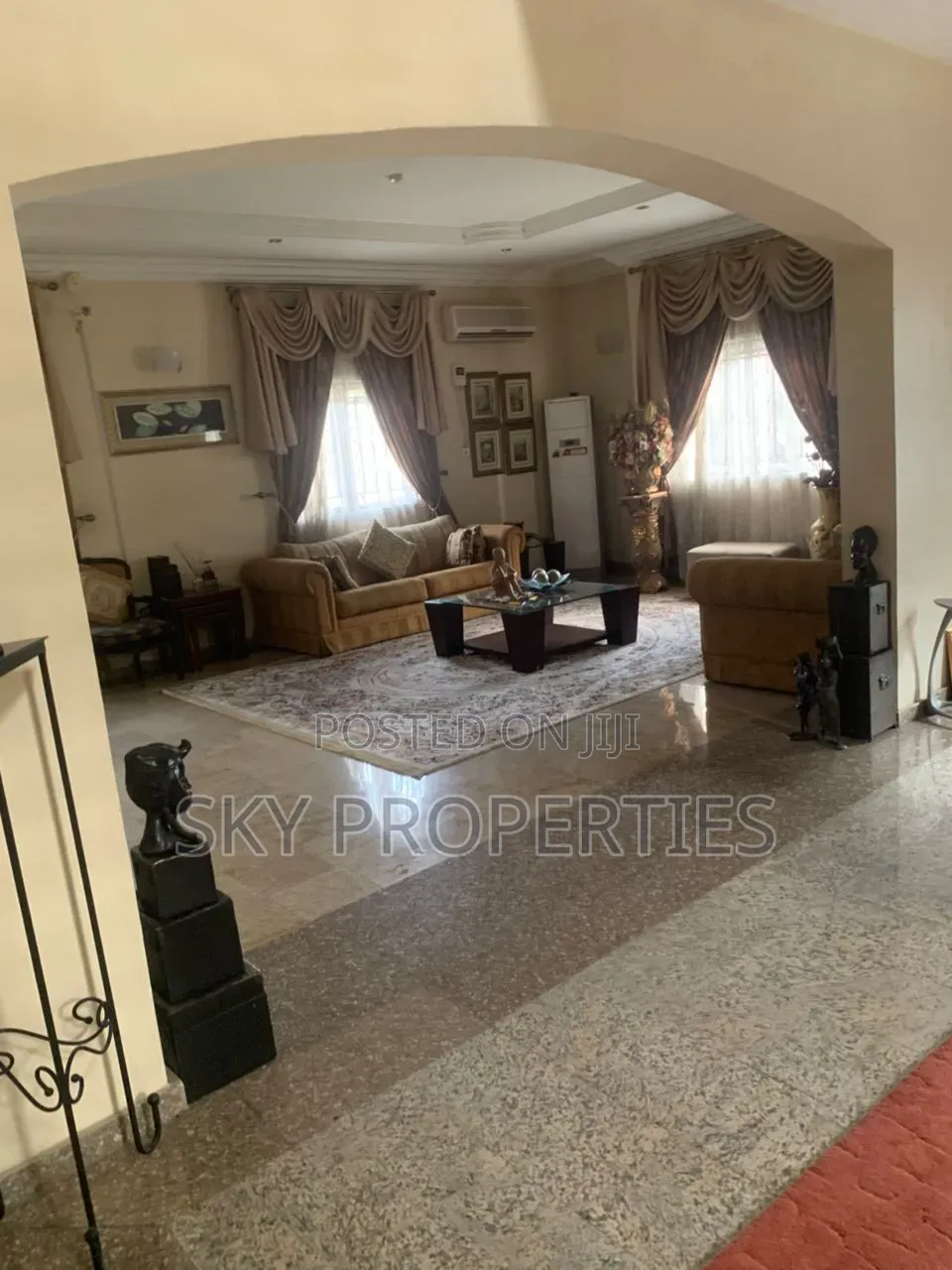 6 Bedroom Detached House for Rent