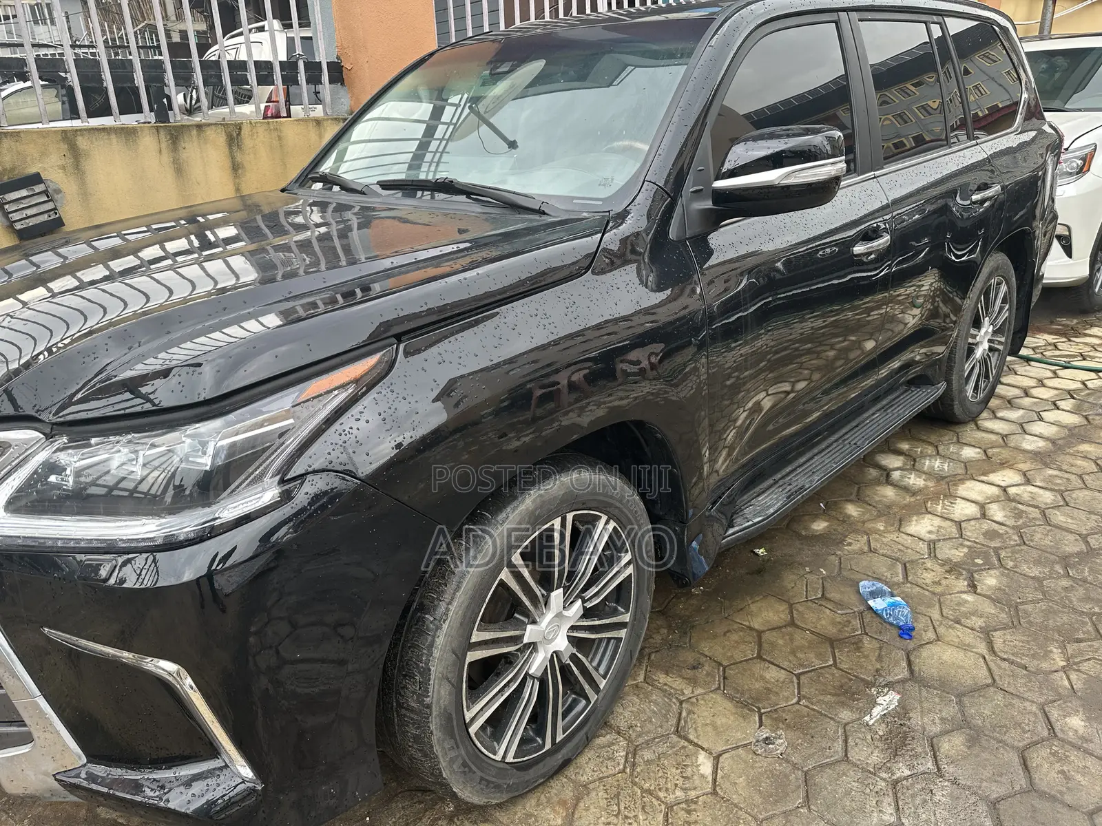 Lexus LX 570 (5 seats) AWD 2017 Black