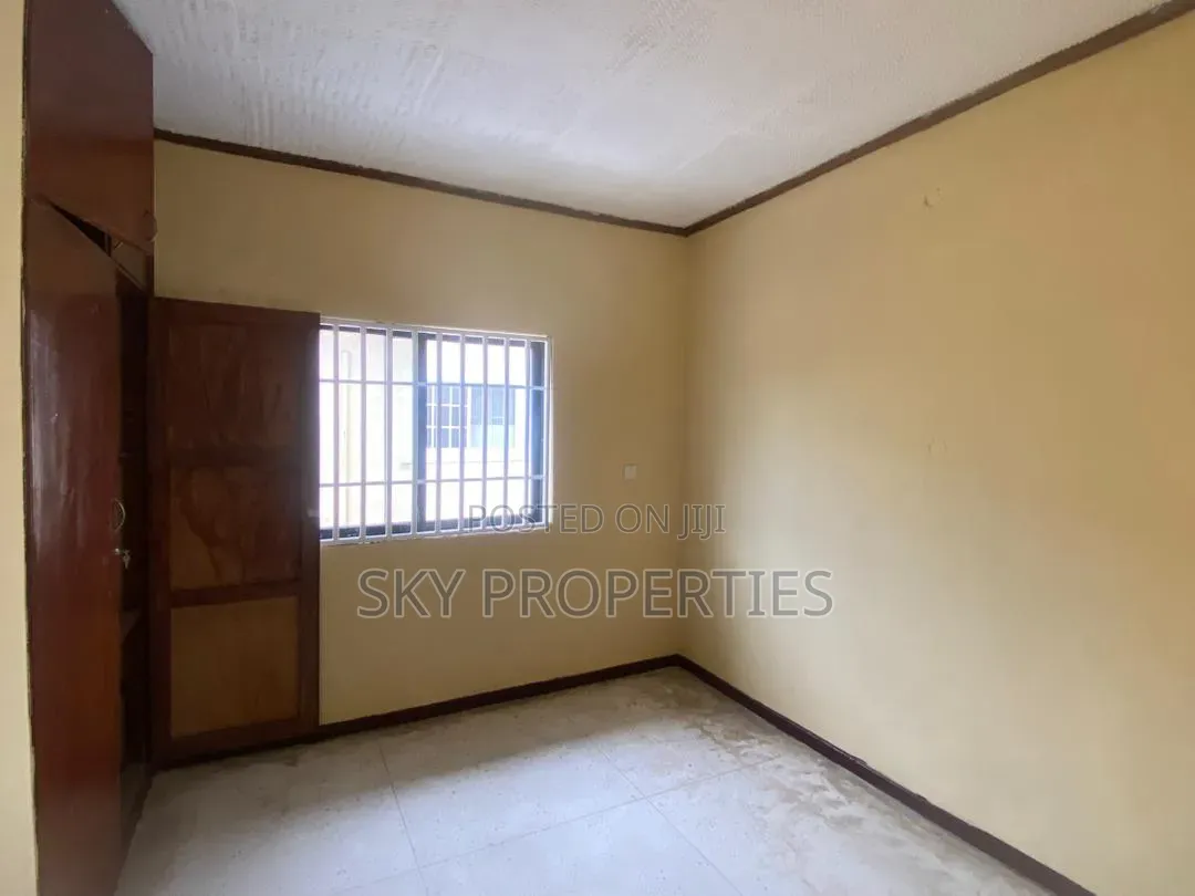 5 Bedroom Semi Detached Duplex for Rent