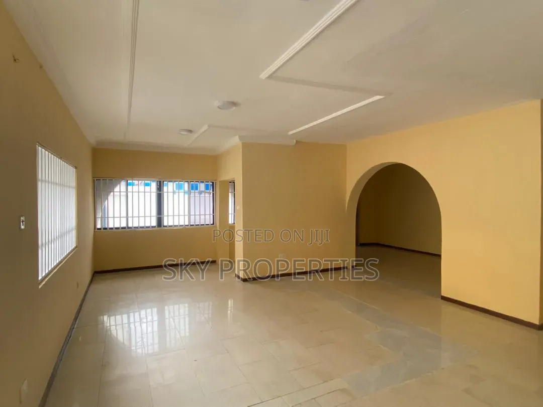 5 Bedroom Semi Detached Duplex for Rent