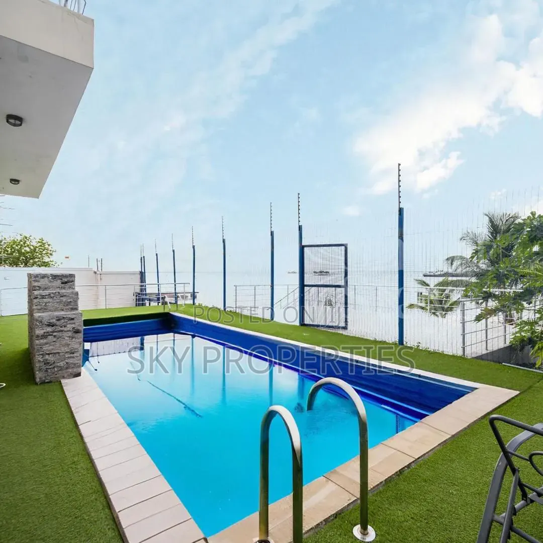Furnished 3bdrm Penthouse in Lekki for sale