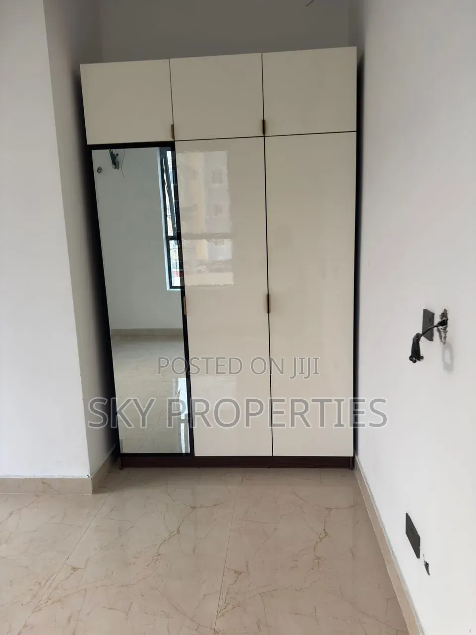 4bdrm Duplex in Lekki Admiralty for rent