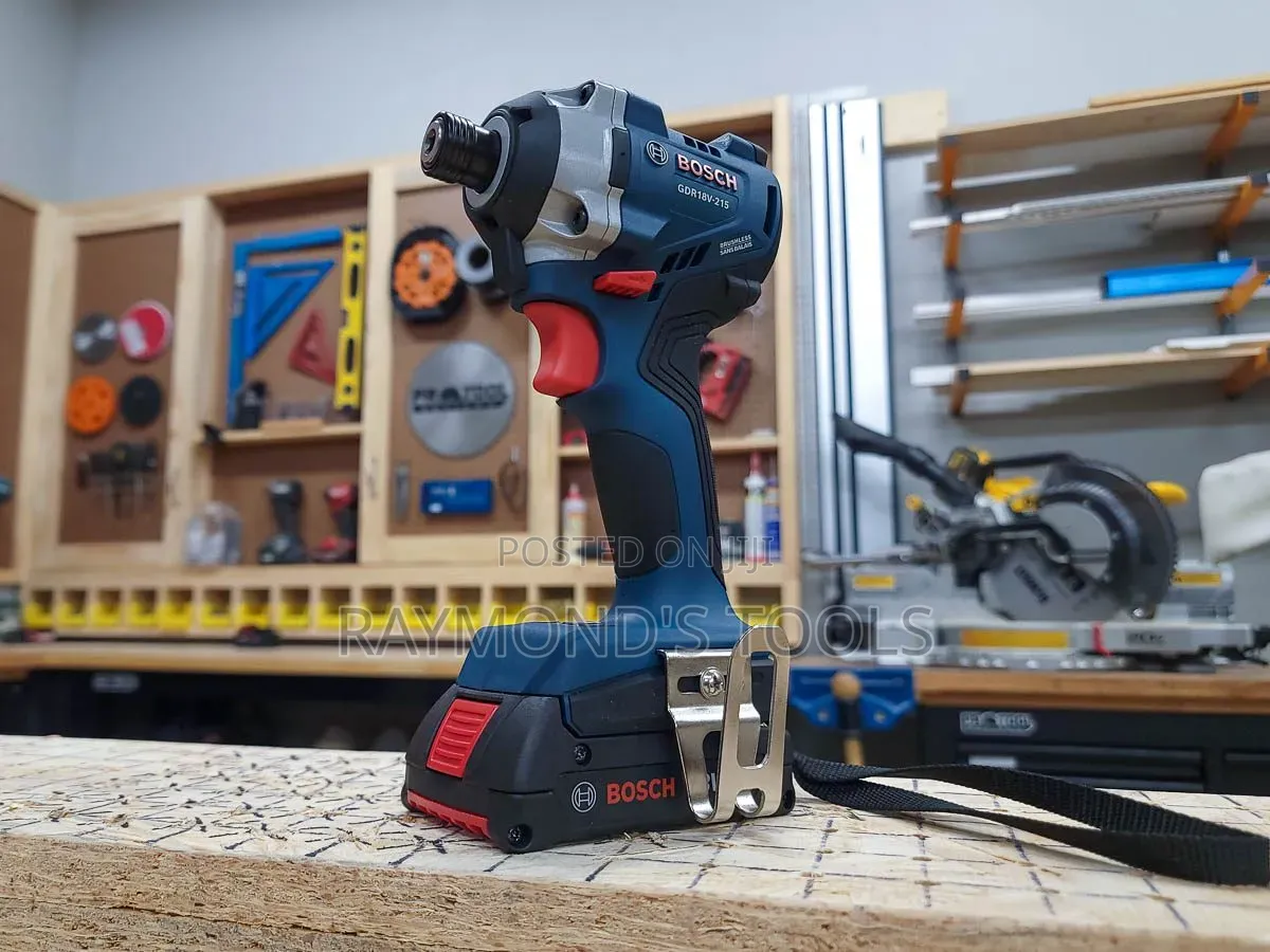 Brushless Impact Screwdriver Gdr 18v-215 With 2 Batteries And Charger