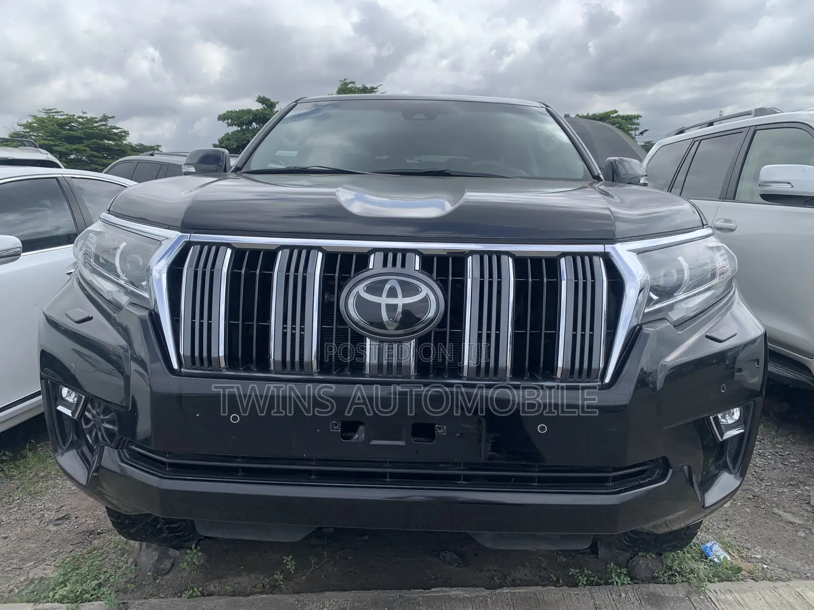 Toyota Land Cruiser Prado 4.0 2023 Black