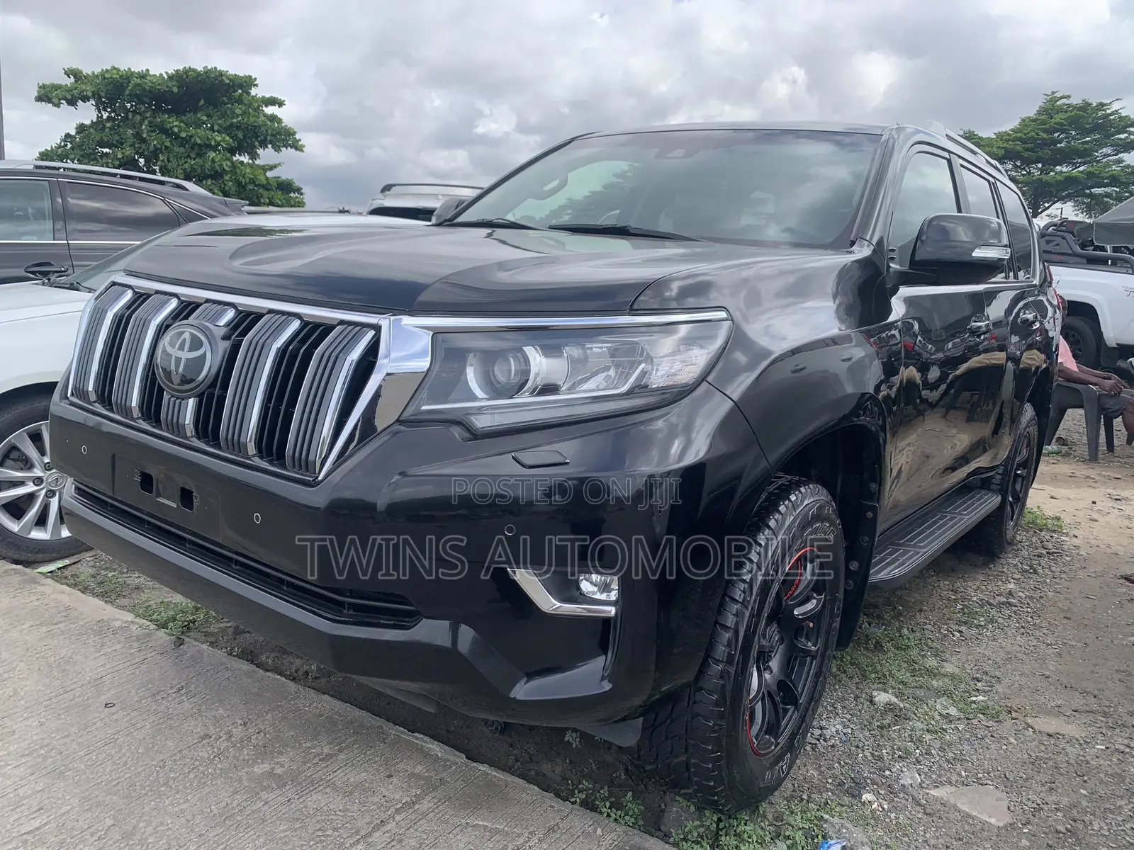 Toyota Land Cruiser Prado 4.0 2023 Black