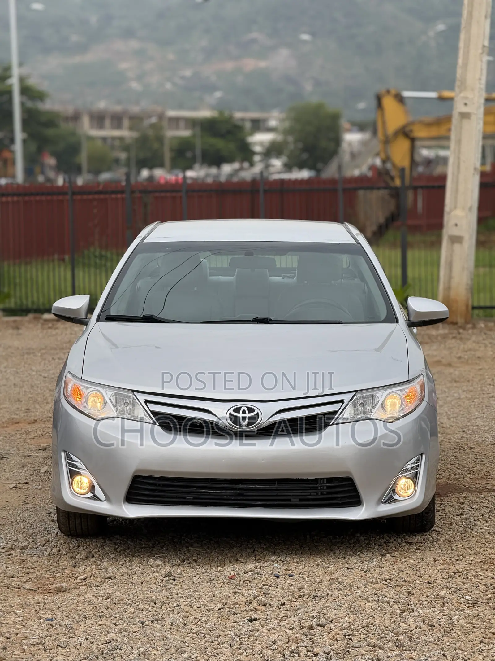 Toyota Camry LE 4dr Sedan (2.5L 4cyl 6A) 2014 Silver