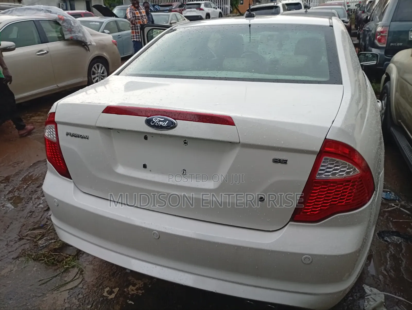 Ford Fusion SE 2010 White