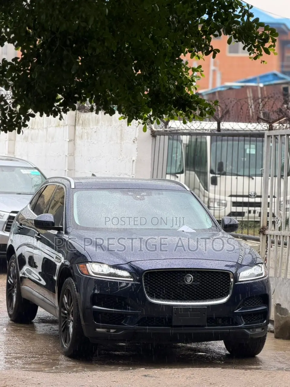 Jaguar F-Pace SVR 2021 Blue