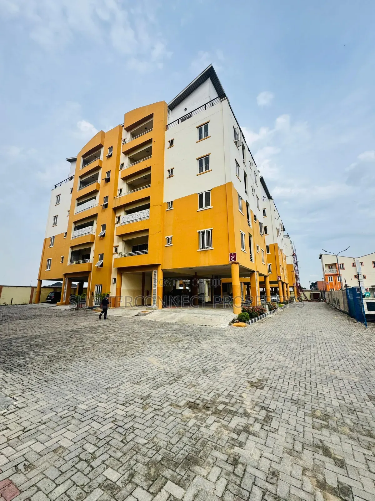 3bdrm Apartment in Sabo / Yaba for sale
