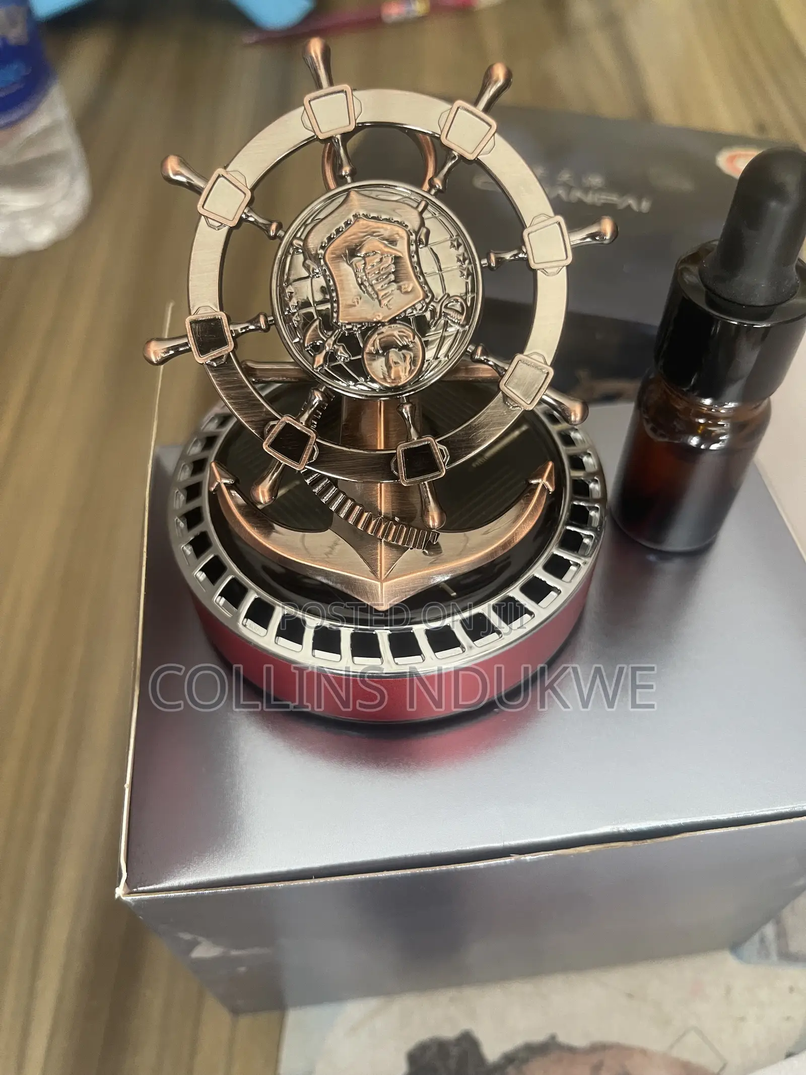 Car Solar Air Fresher Perfume for Dashboard
