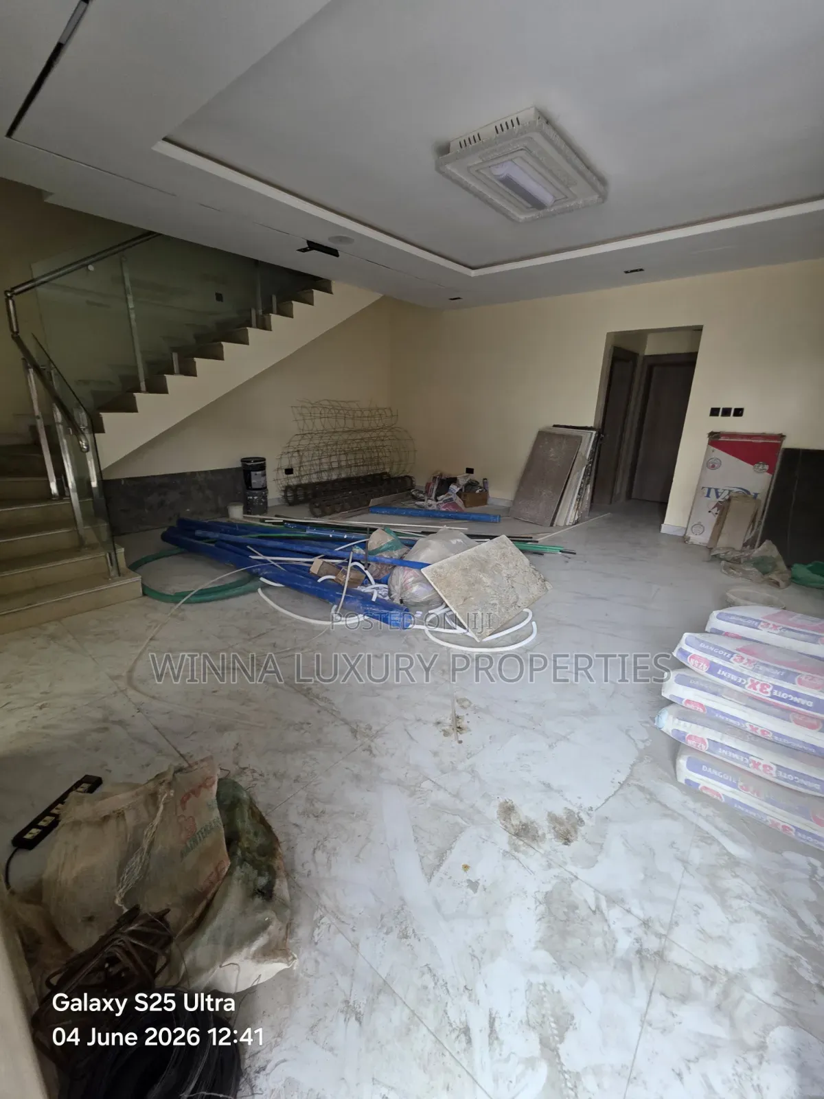 4bdrm Duplex in Palm Height Estate, Lugbe District for sale