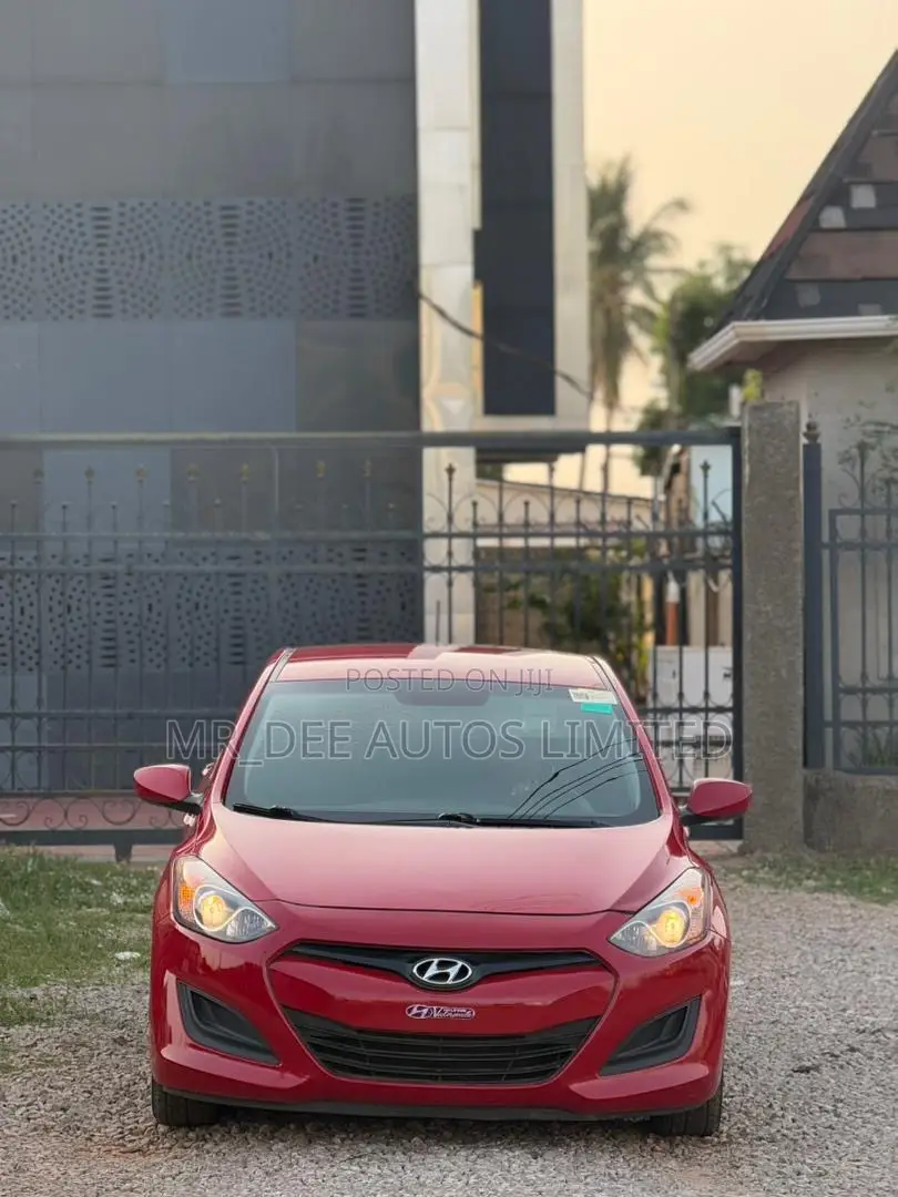 Hyundai Elantra 2014 Red