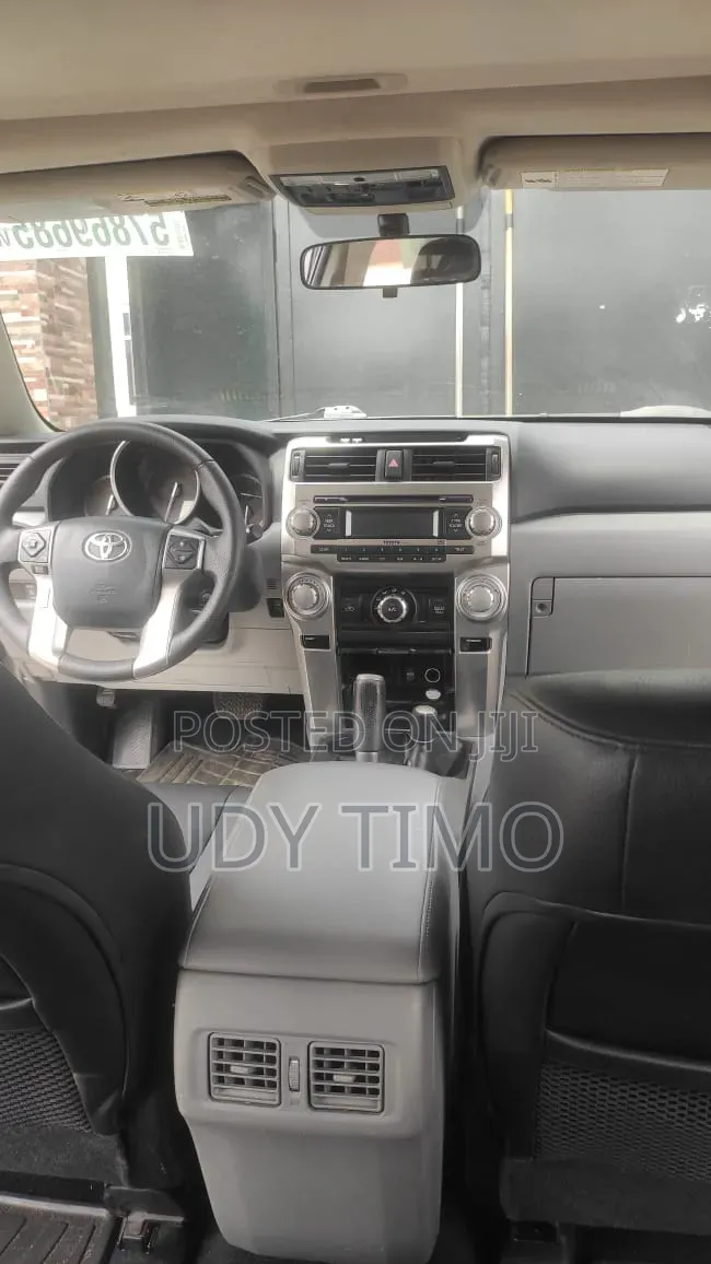 Toyota 4-Runner Limited 4WD 2011 Black
