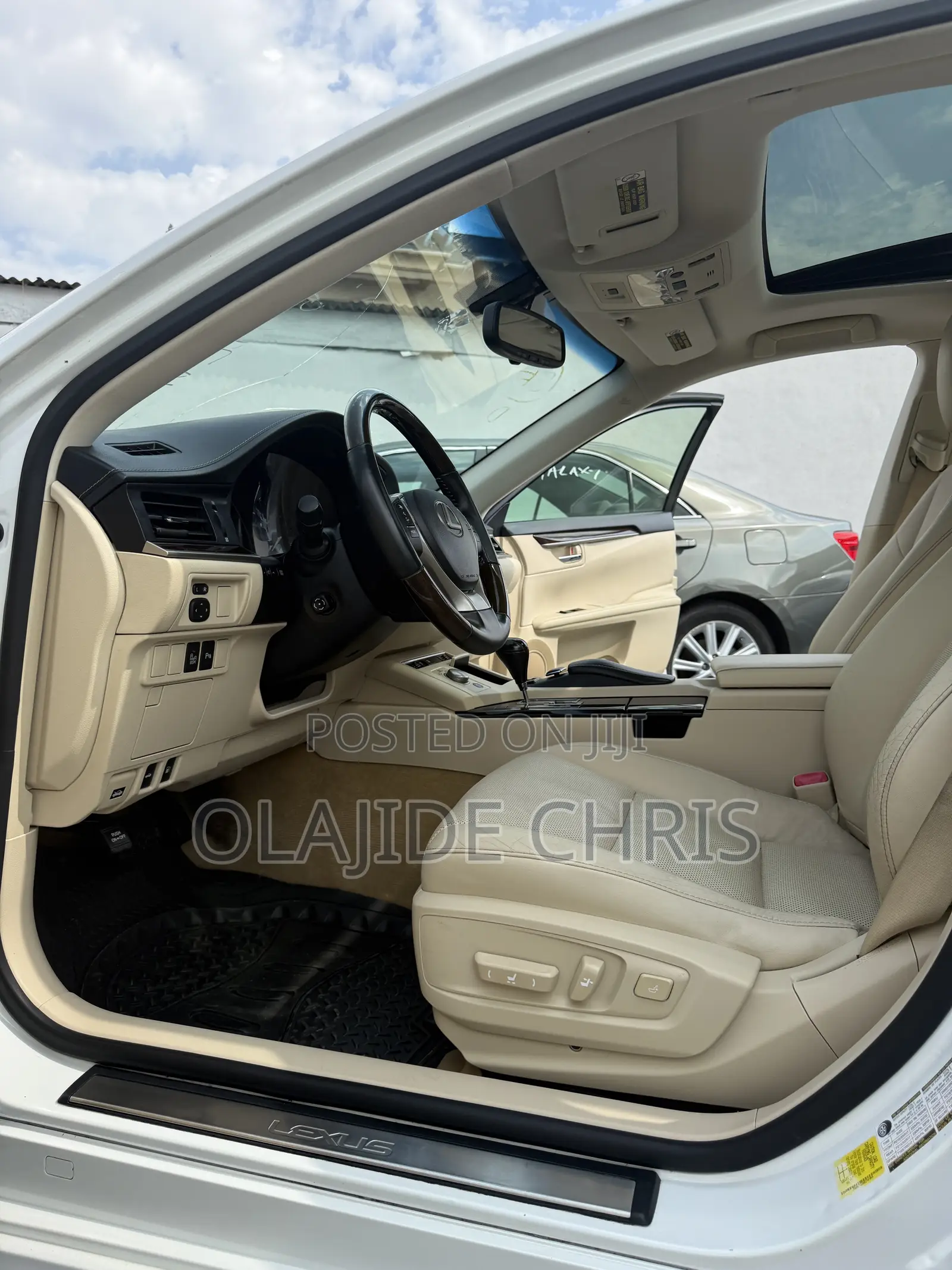 Lexus ES 350 FWD 2014 White