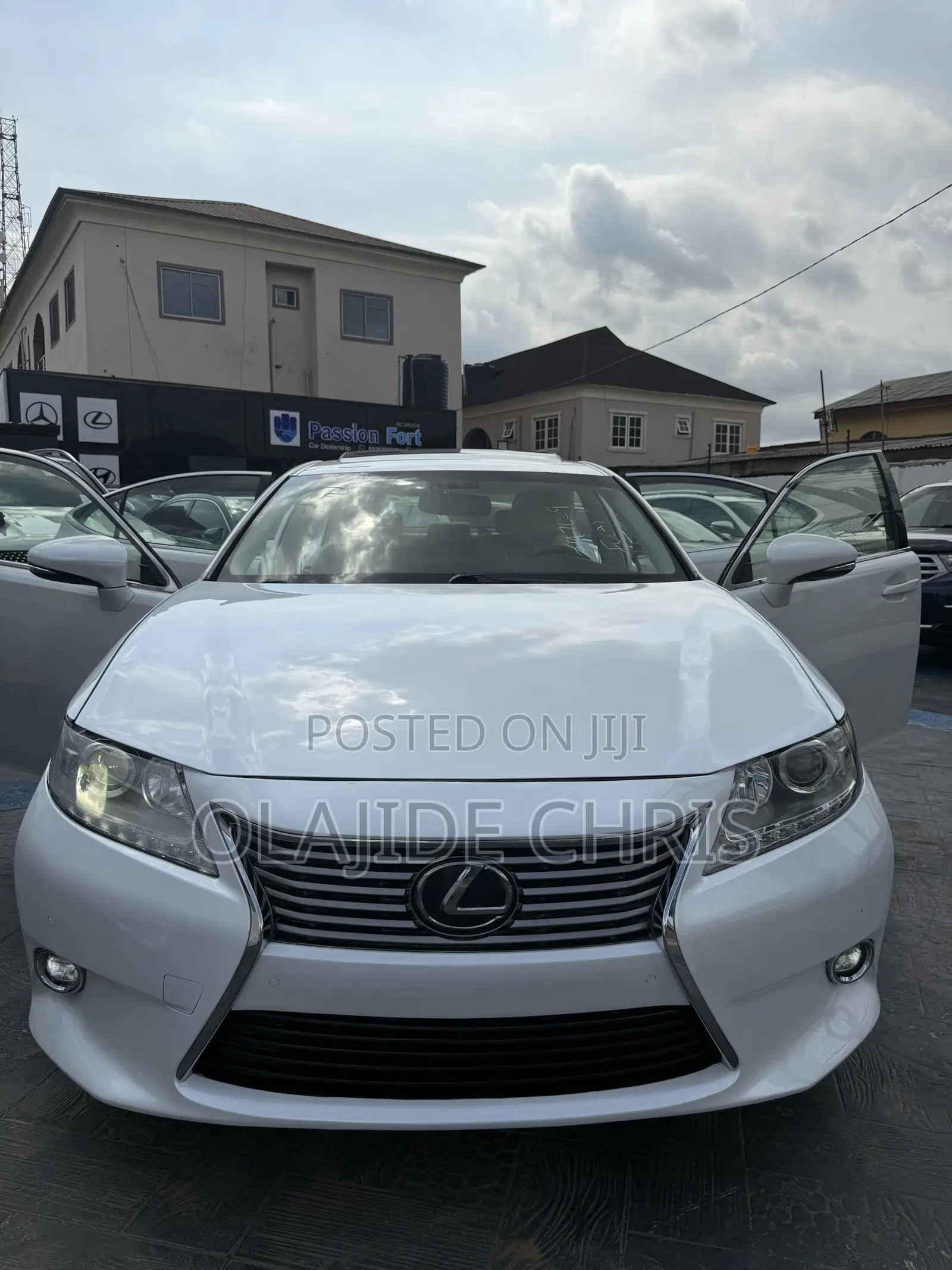 Lexus ES 350 FWD 2014 White