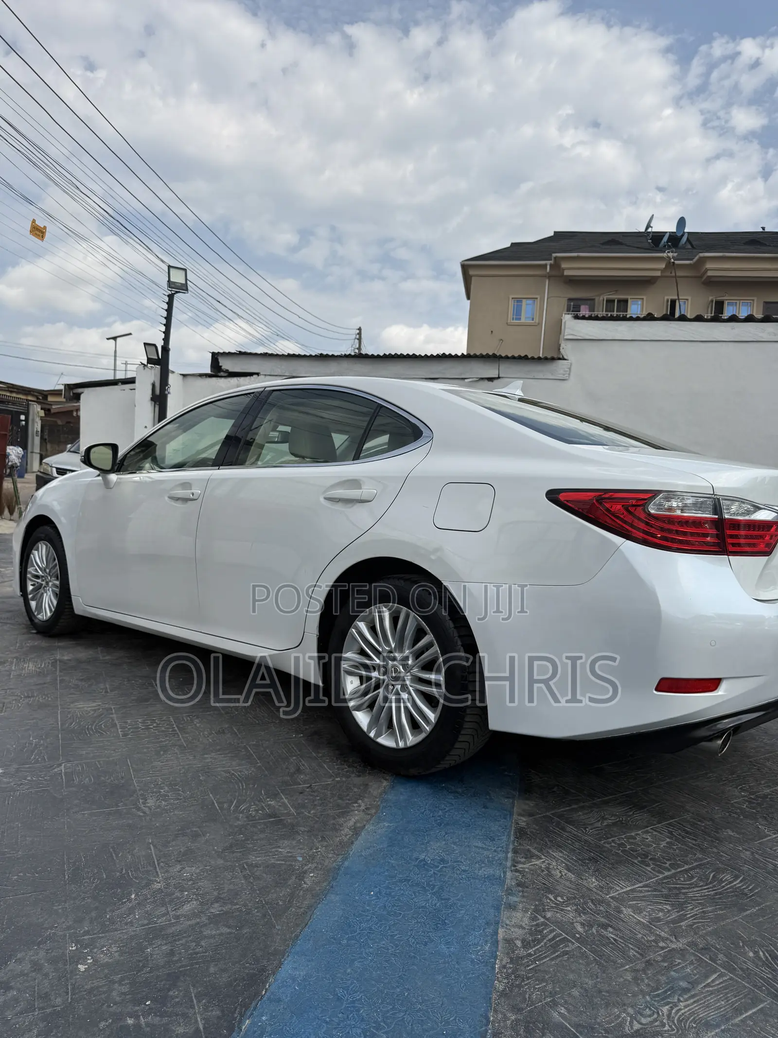 Lexus ES 350 FWD 2014 White