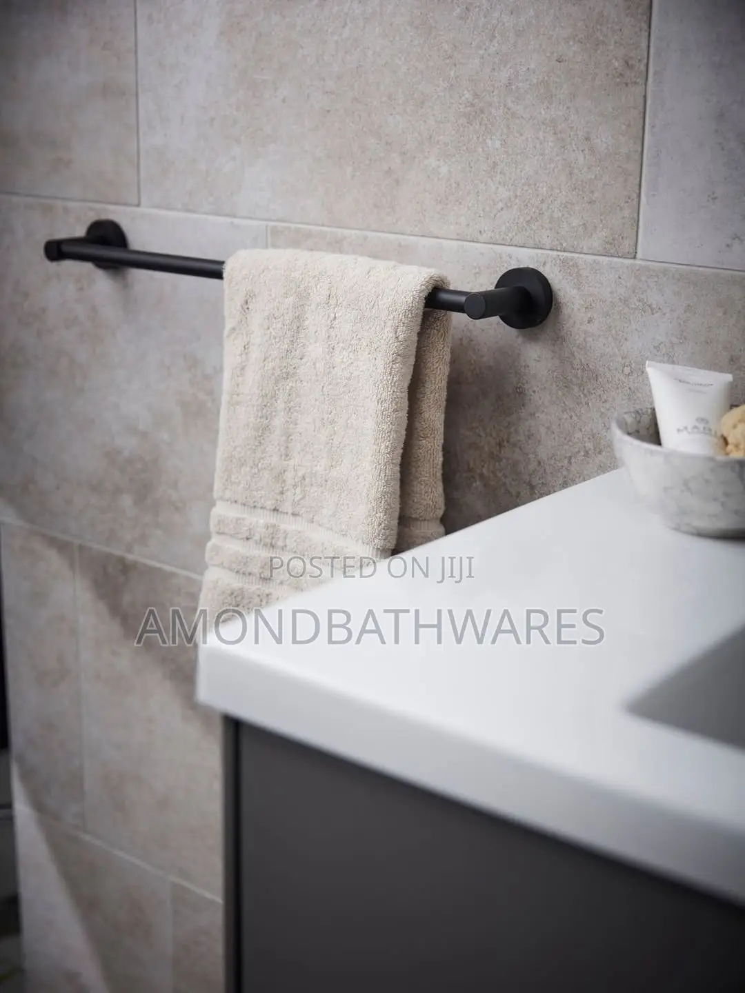 Round Single Towel Rail