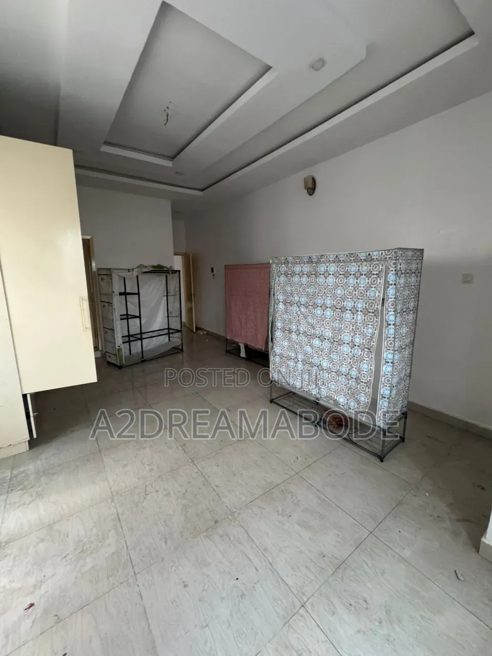 4bdrm Duplex in Off Allen for rent