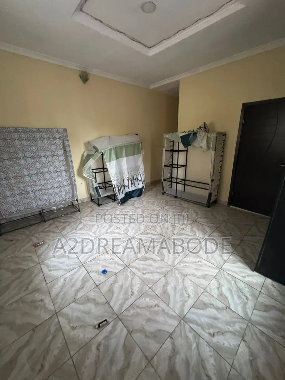 4bdrm Duplex in Off Allen for rent