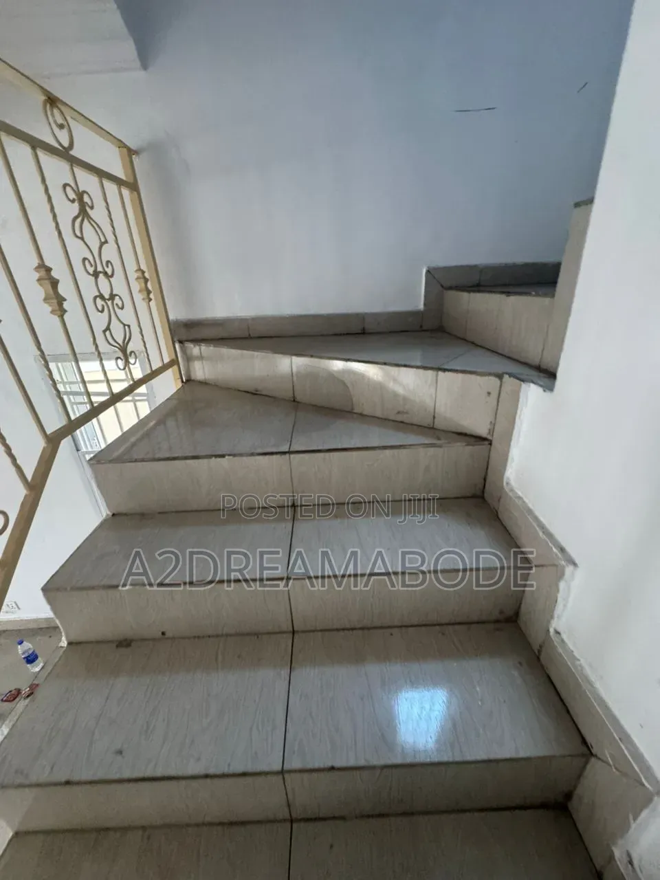 4bdrm Duplex in Off Allen for rent