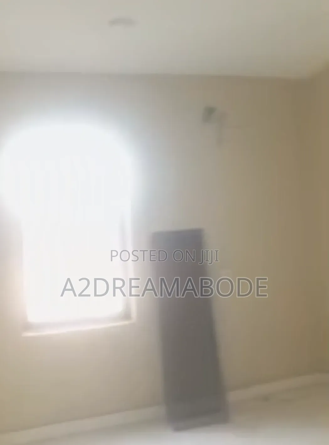 3bdrm Apartment in Off Ogunlana Drive for rent