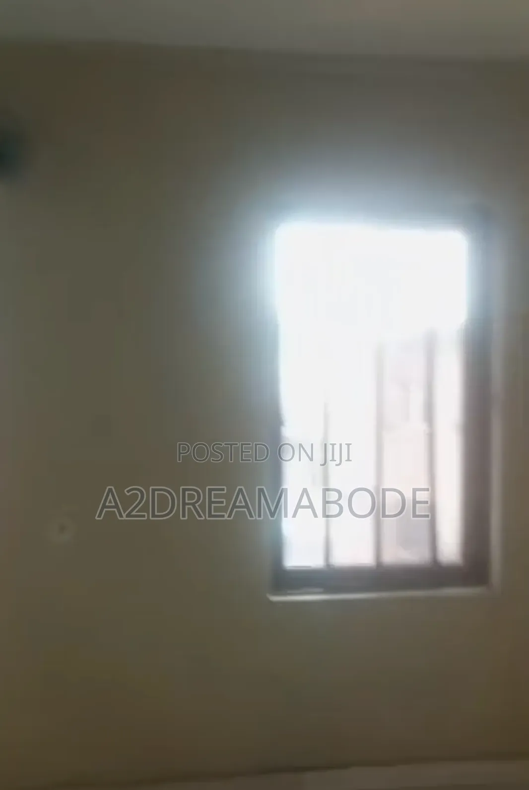 3bdrm Apartment in Off Ogunlana Drive for rent