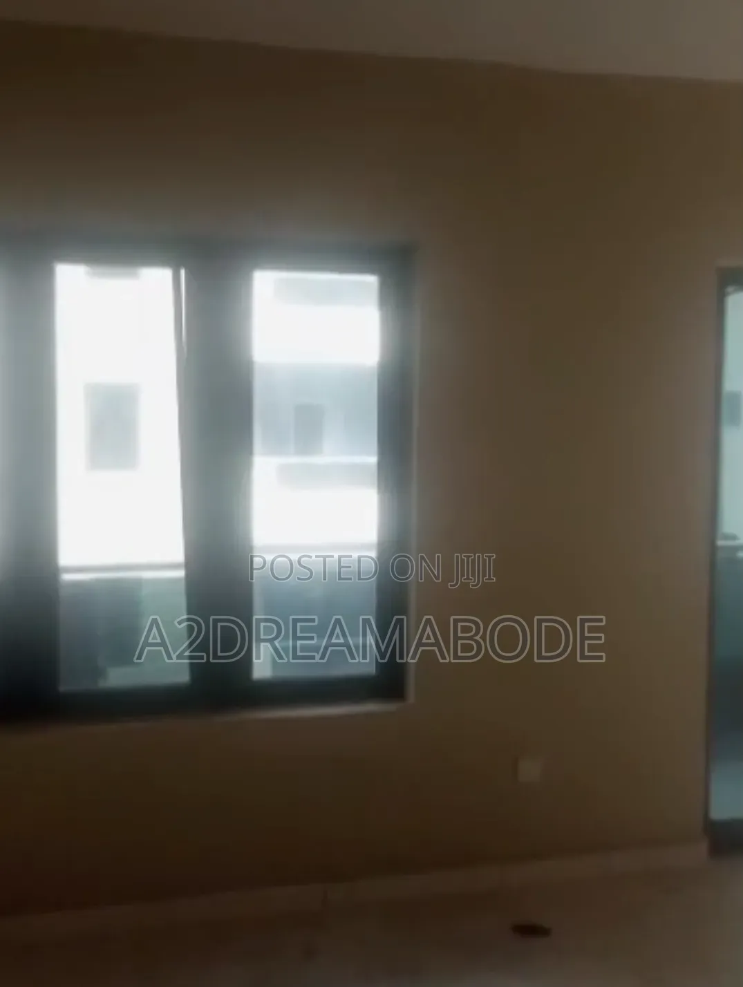 3bdrm Apartment in Off Ogunlana Drive for rent