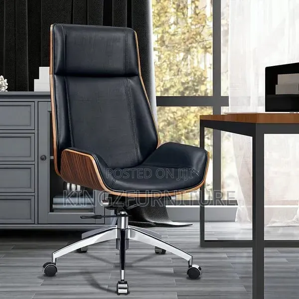Toomoo High Back Leather Executive Chair