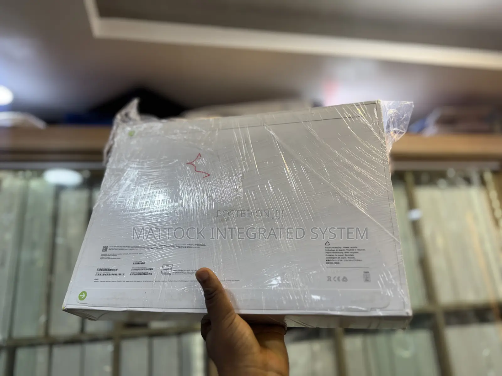 New Laptop Apple MacBook Pro 2026 M5 Max 64GB Apple M5 Pro SSD 2T