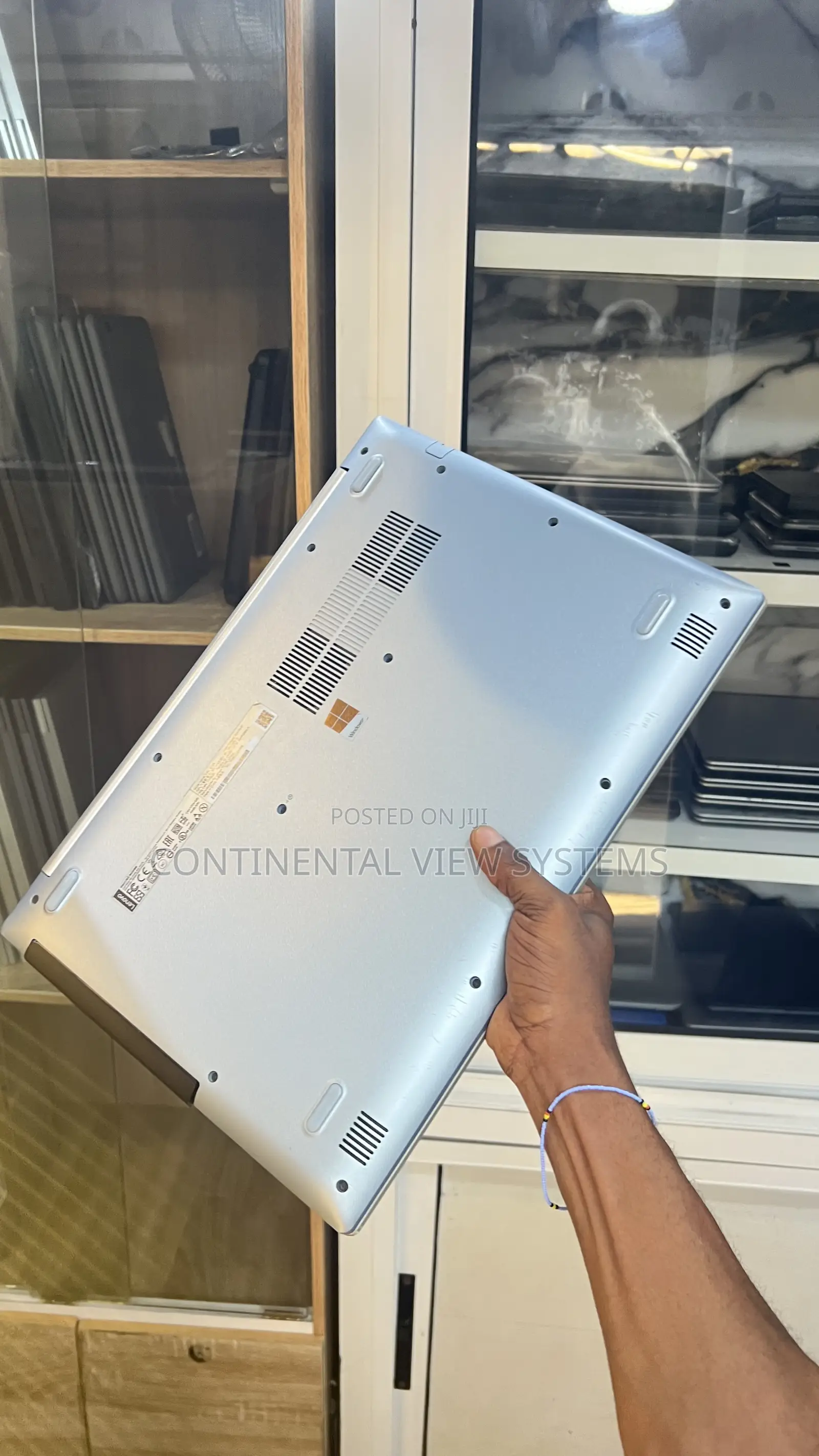 Laptop Lenovo IdeaPad 320 4GB Intel Core i5 HDD 320GB