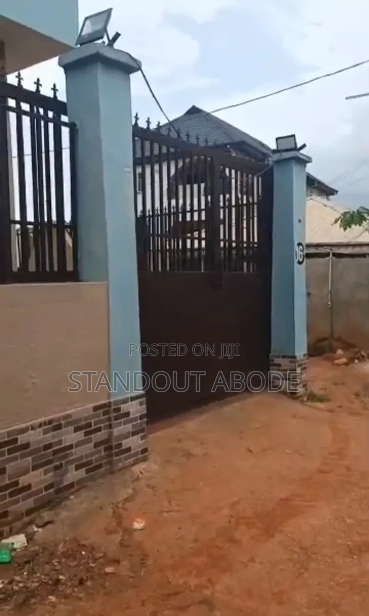 3bdrm Duplex in Good Location, Iyana Ipaja for sale