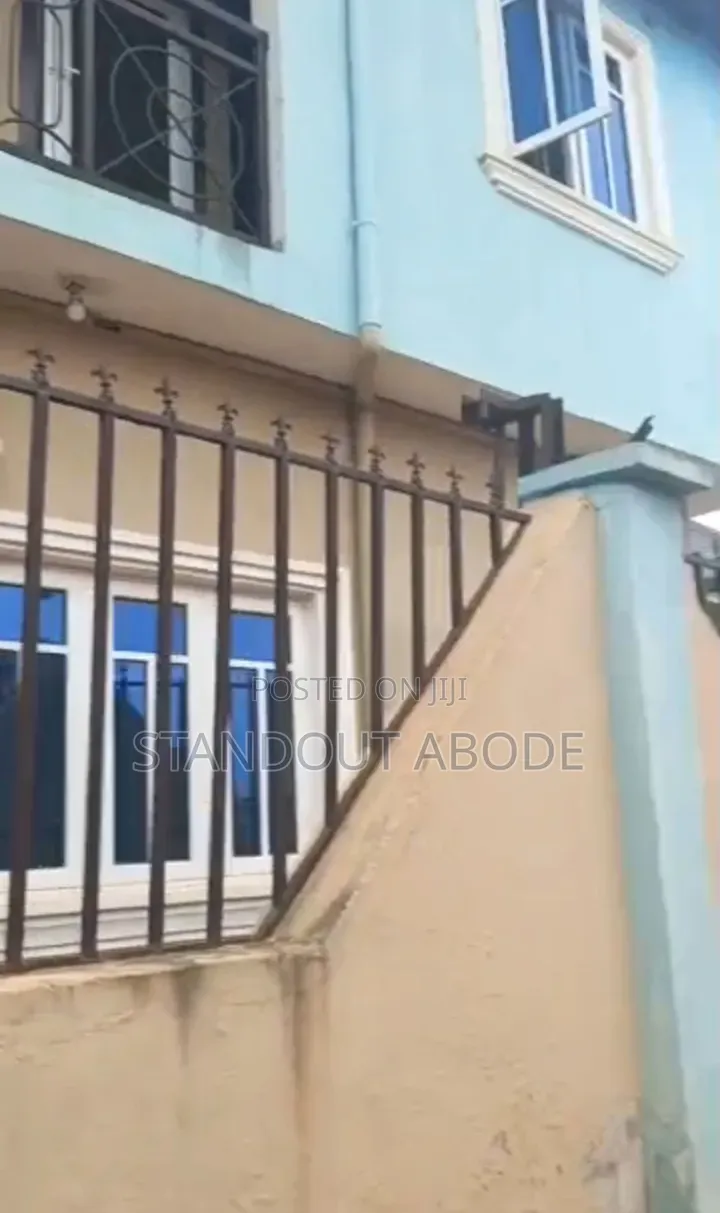 3bdrm Duplex in Good Location, Iyana Ipaja for sale