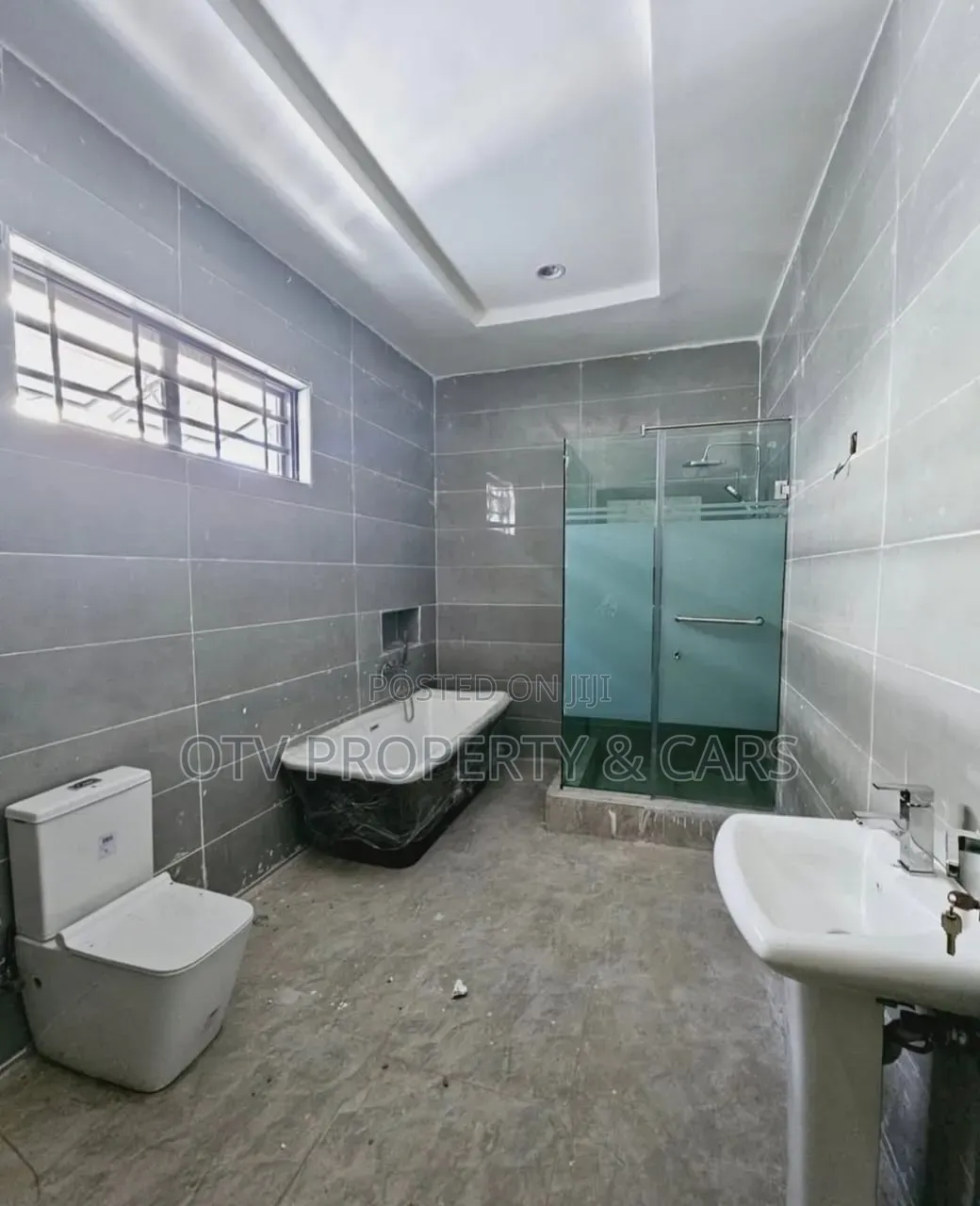 5bdrm Duplex in Lekki Phase 1 for sale