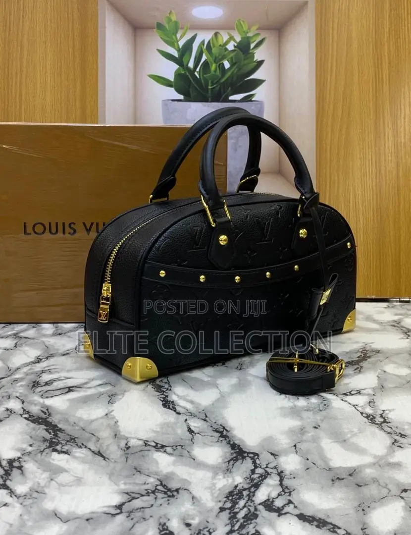 Louis Vuitton Quality:- Luxury Material:Leather Size:- Midi
