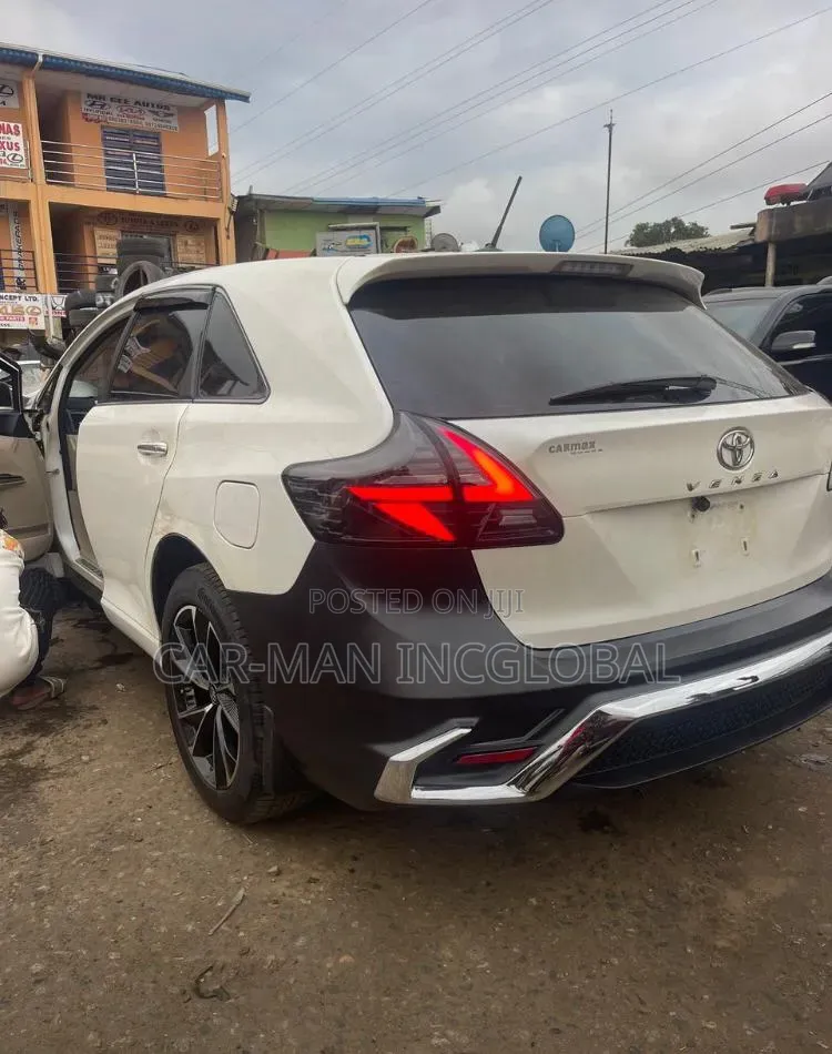 Venza Upgrade Kits Available (3 Touch Headlight)
