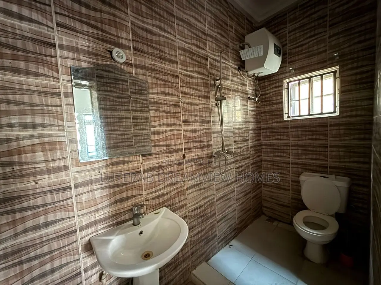 3bdrm Block of Flats in Wuye Main for rent