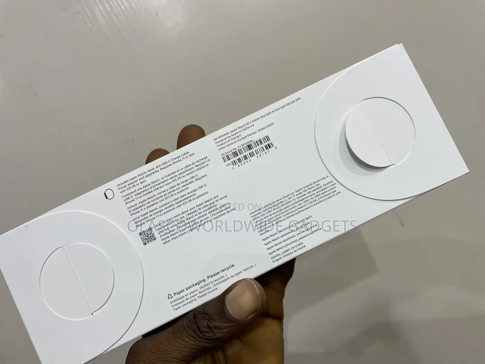 Brand New Apple Watch Se 3 44mm Starlight Available