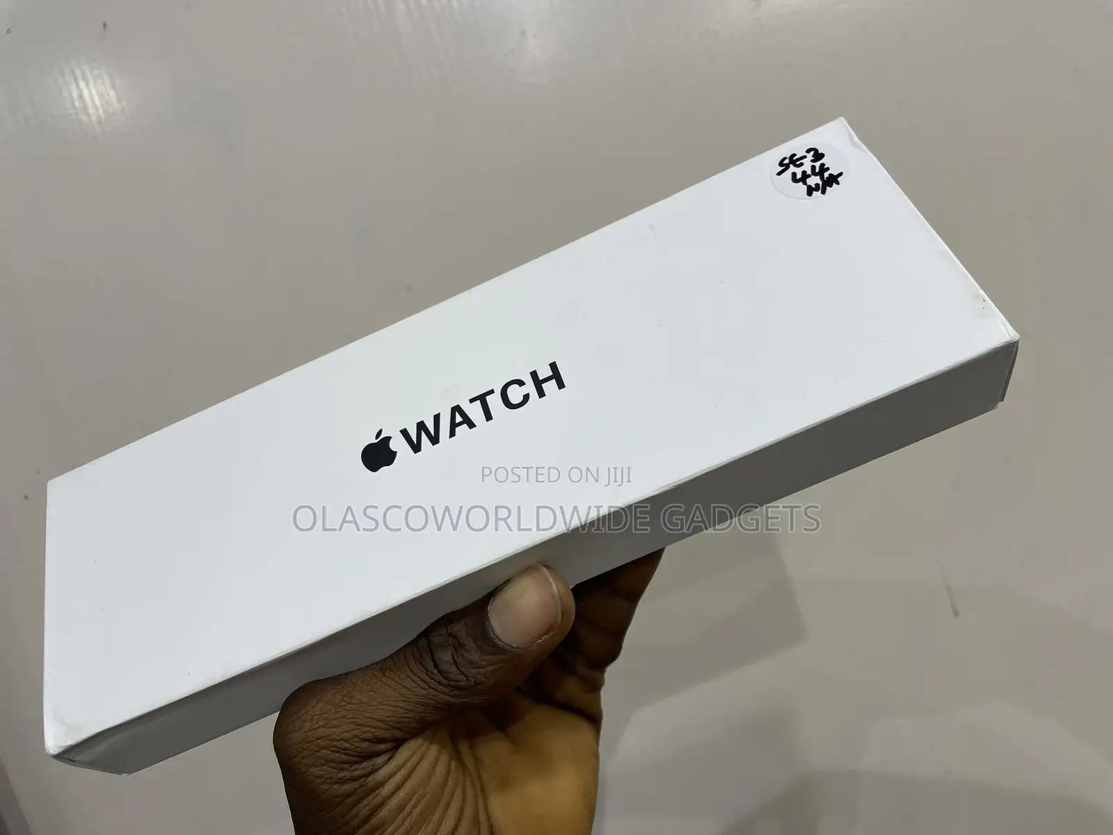 Brand New Apple Watch Se 3 44mm Starlight Available