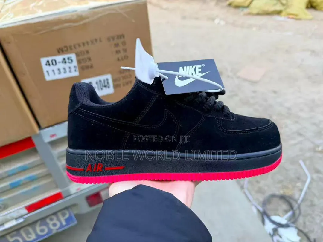 Nike Unisex Sneakers Anyi 7j