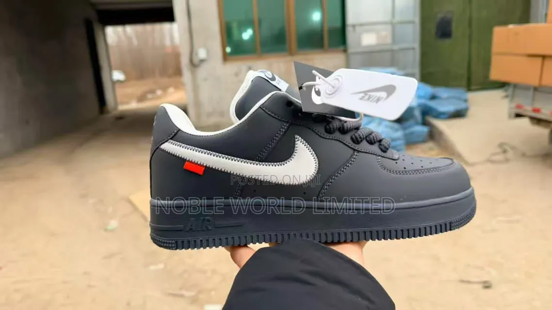 Standard Nike Sneakers Anyi 6g