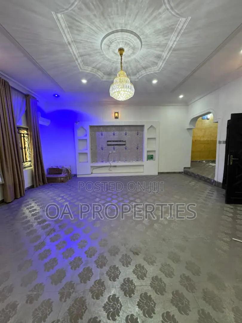5bdrm Duplex in Ibadan for rent