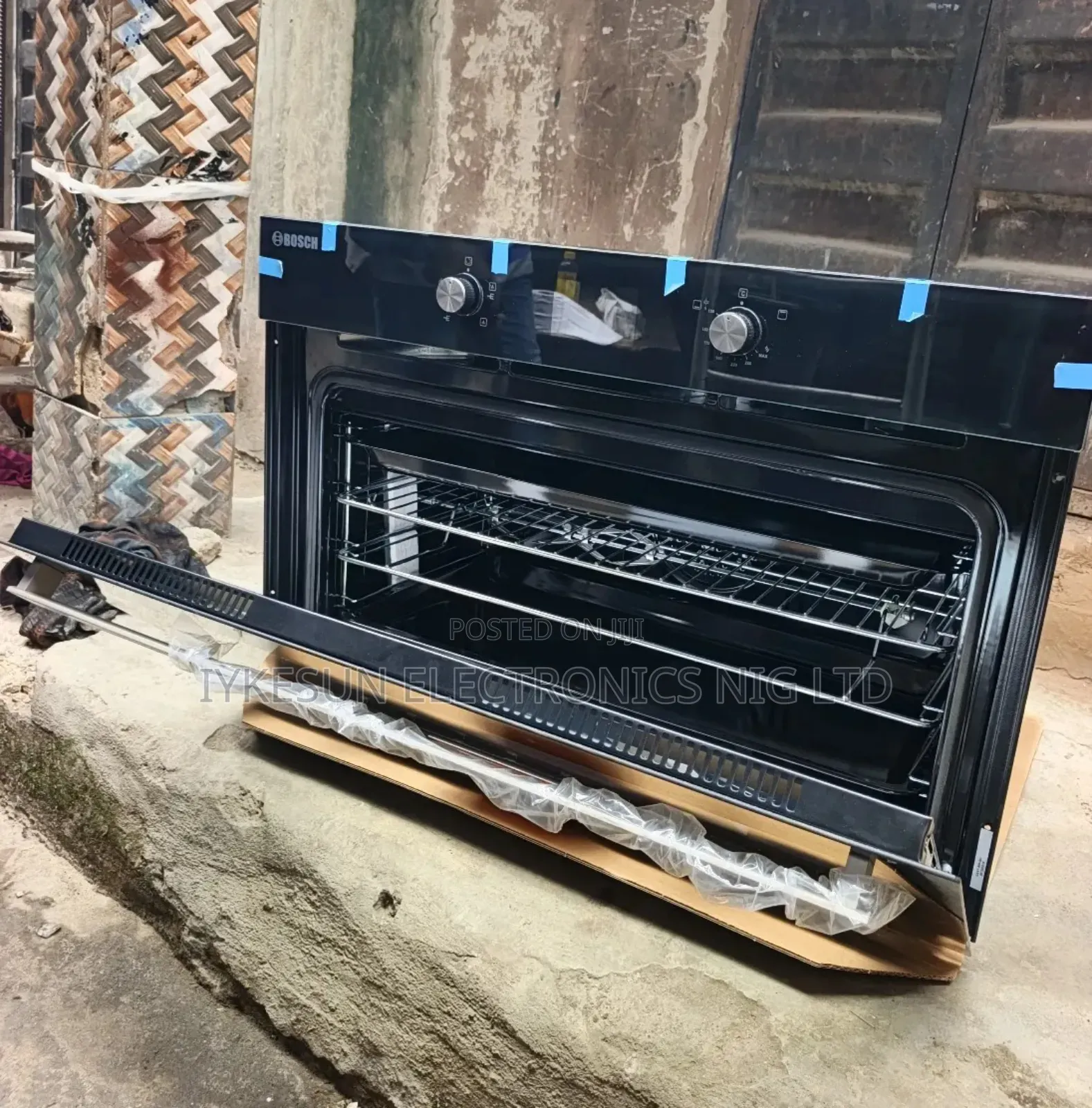 Original Bosch Built-in 90cm Gas Electric Inverter Oven With Grill.