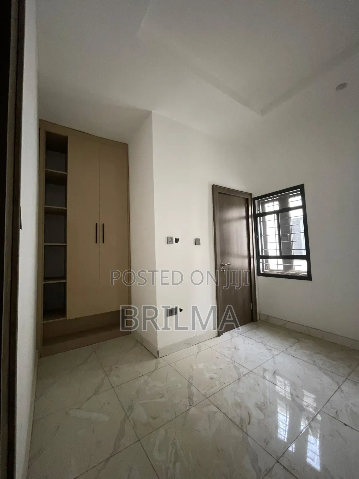 4bdrm Duplex in Jahi for sale