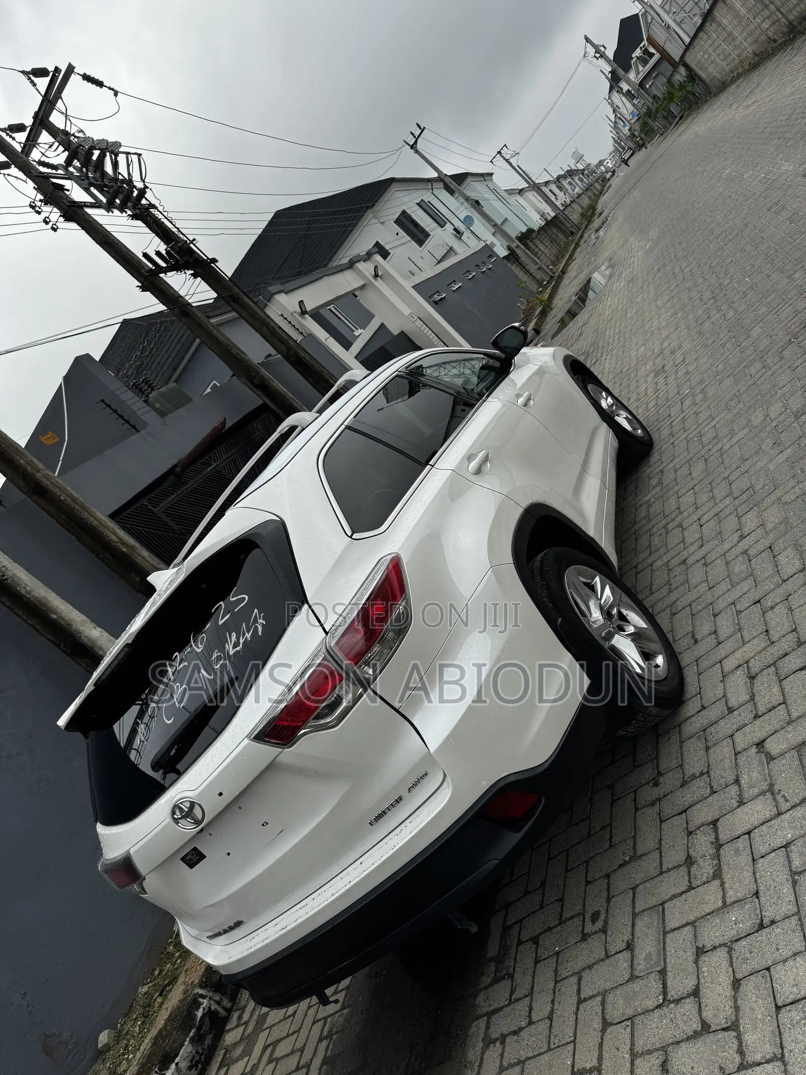 Toyota Highlander Limited 4dr SUV AWD (3.5L 6cyl 6A) 2015 White