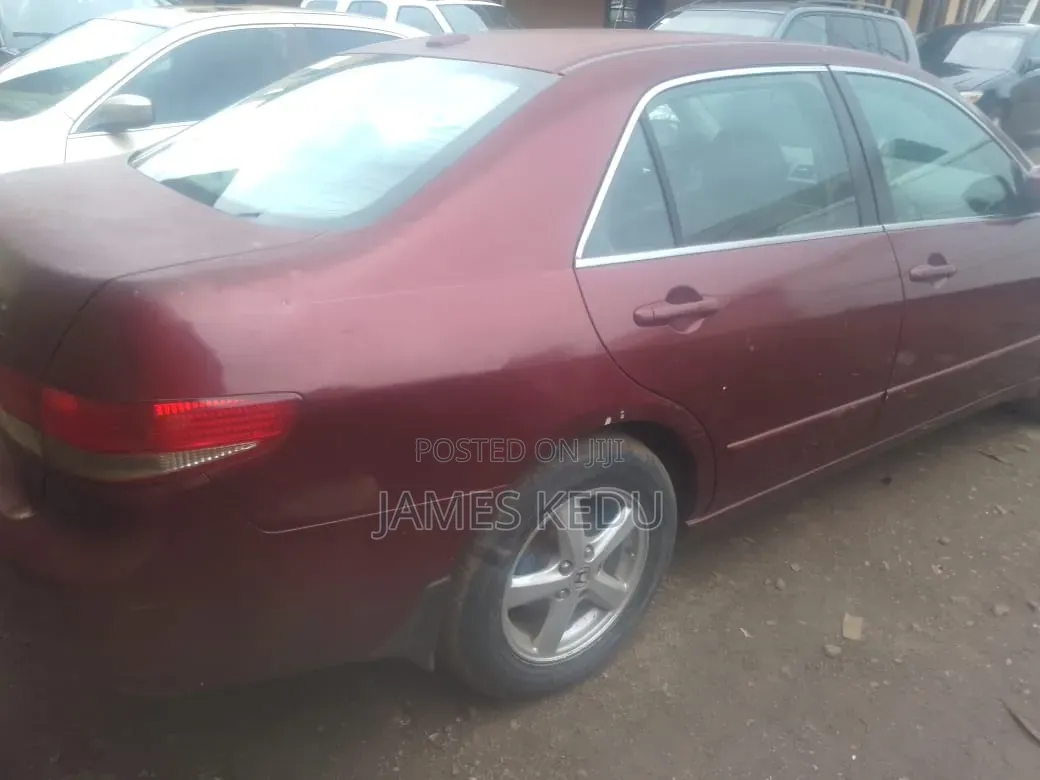 Honda Accord 2004 Red