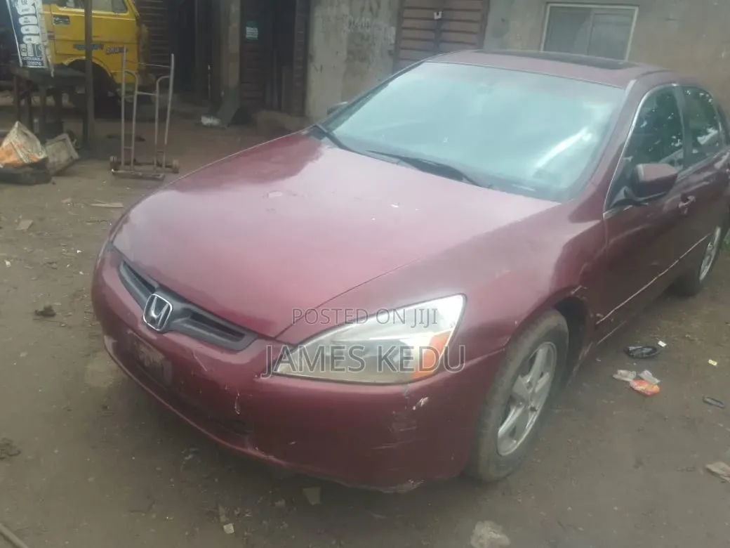 Honda Accord 2004 Red
