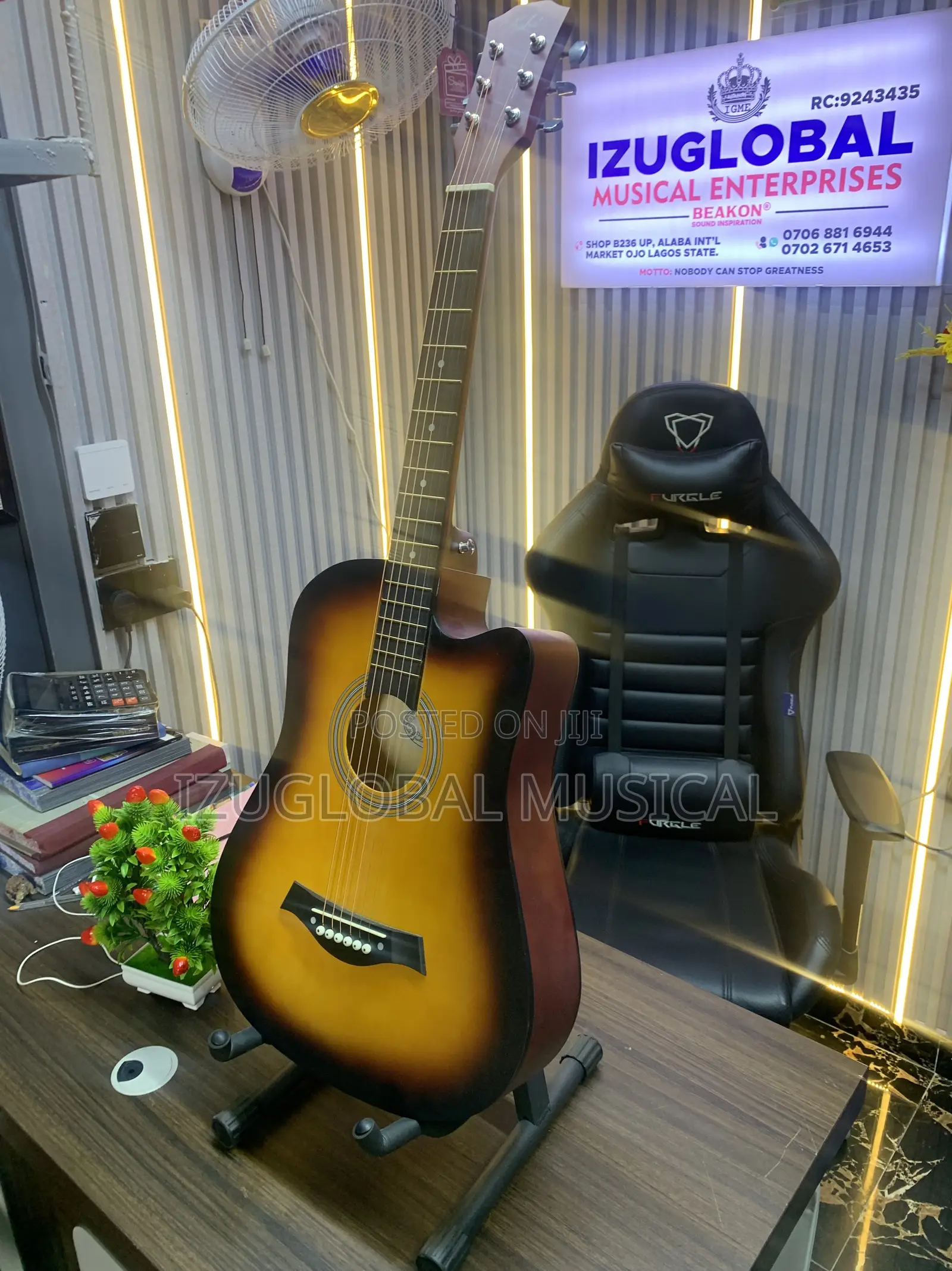 38’’ Inches Box Guitar With Bag and Belt With Stand