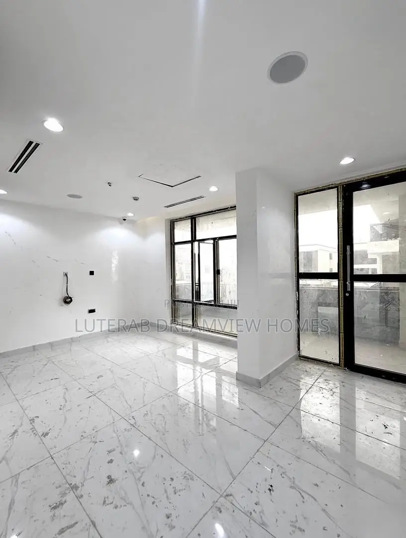 5bdrm Duplex in Guzape for sale